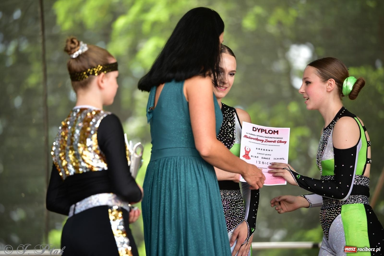 Zdjęcie w galerii na portalu naszraciborz.pl: IV raciborski Mażoretkowy Zawrót Głowy [FOTO i WIDEO] wiadomości z regionu