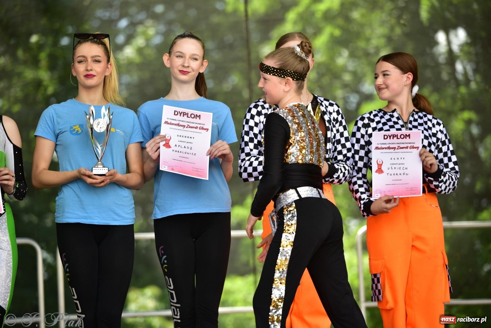 Zdjęcie w galerii na portalu naszraciborz.pl: IV raciborski Mażoretkowy Zawrót Głowy [FOTO i WIDEO] wiadomości z regionu