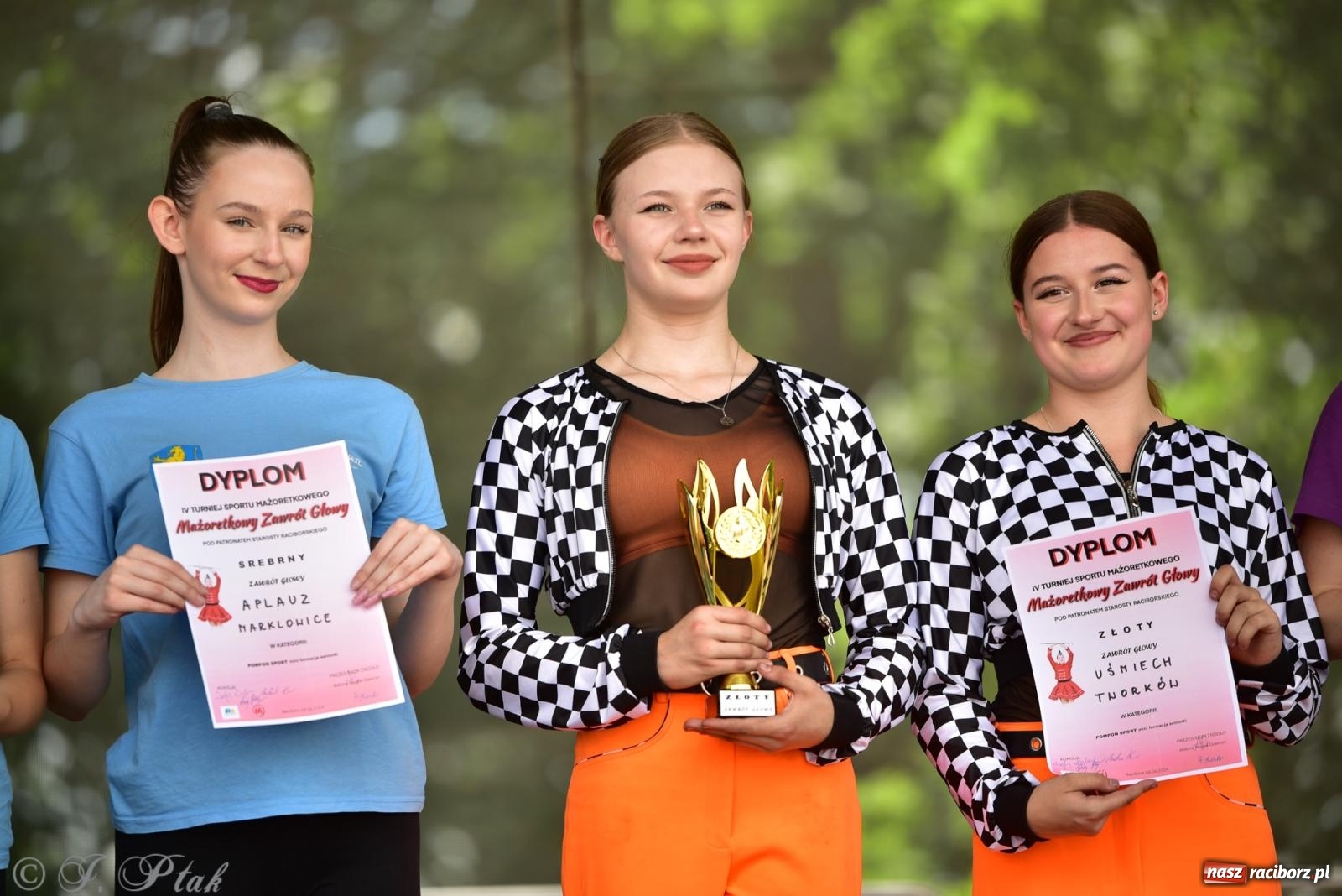 Zdjęcie w galerii na portalu naszraciborz.pl: IV raciborski Mażoretkowy Zawrót Głowy [FOTO i WIDEO] wiadomości z regionu