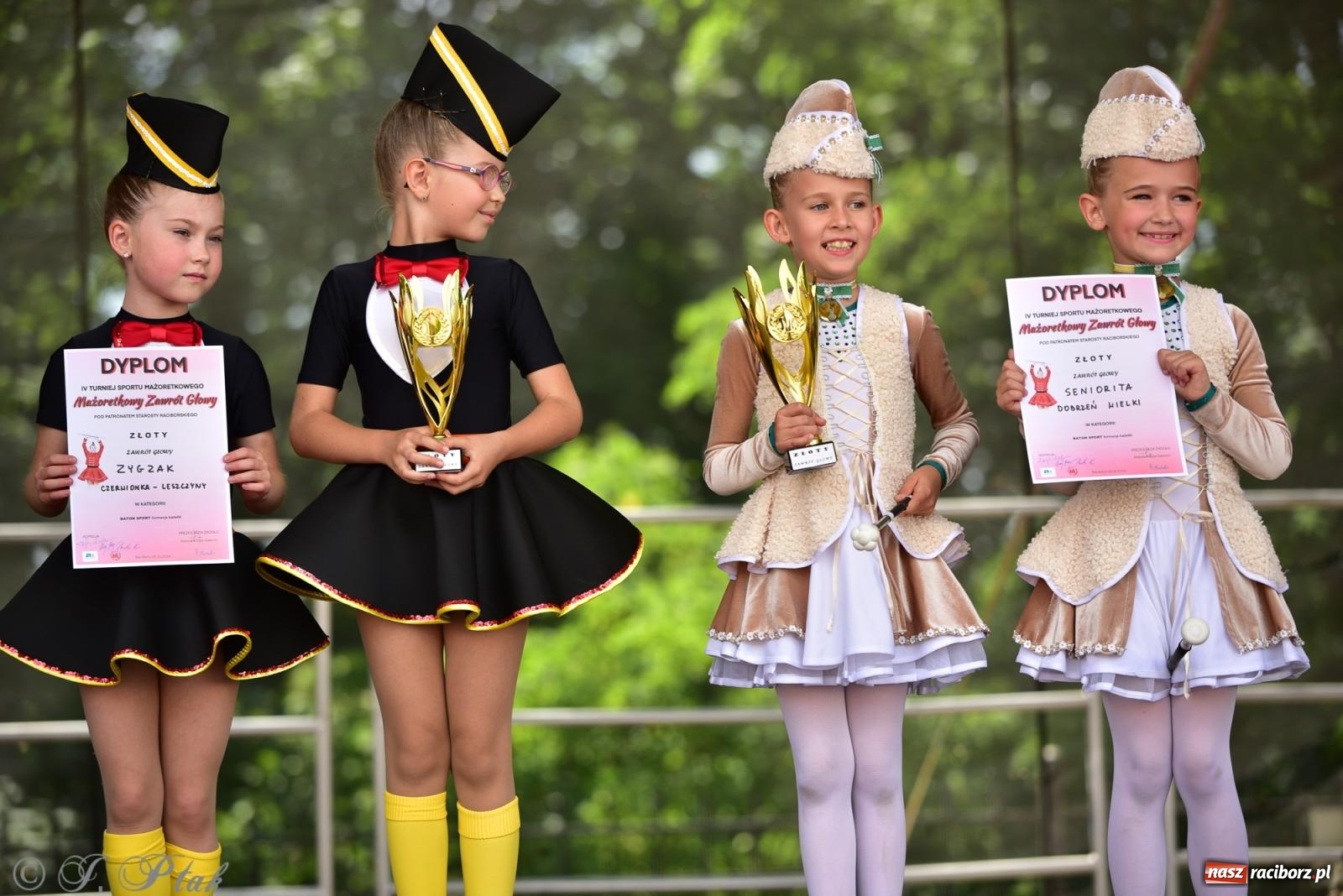 Zdjęcie w galerii na portalu naszraciborz.pl: IV raciborski Mażoretkowy Zawrót Głowy [FOTO i WIDEO] wiadomości z regionu