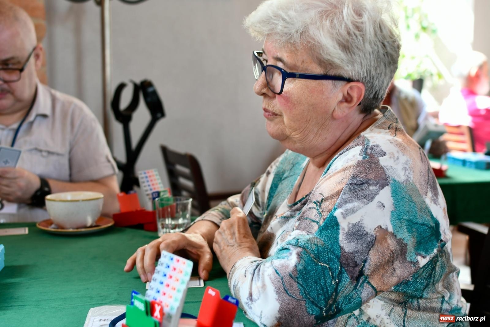 Zdjęcie w galerii na portalu naszraciborz.pl: Barbara Larysz i Michał Bąk z Pucharem Prezydenta wiadomości z regionu