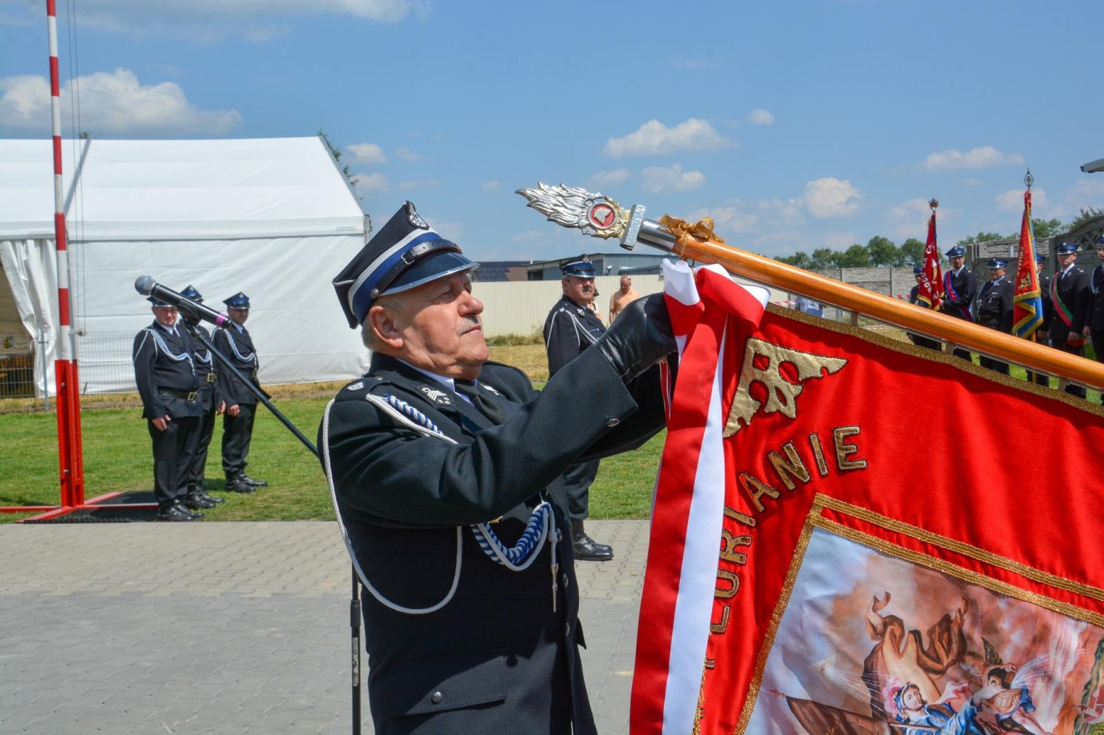 Zdjęcie w galerii na portalu naszraciborz.pl: OSP Żerdziny świętuje 100-lecie. Na urodziny otwarto nową remizę wiadomości z regionu