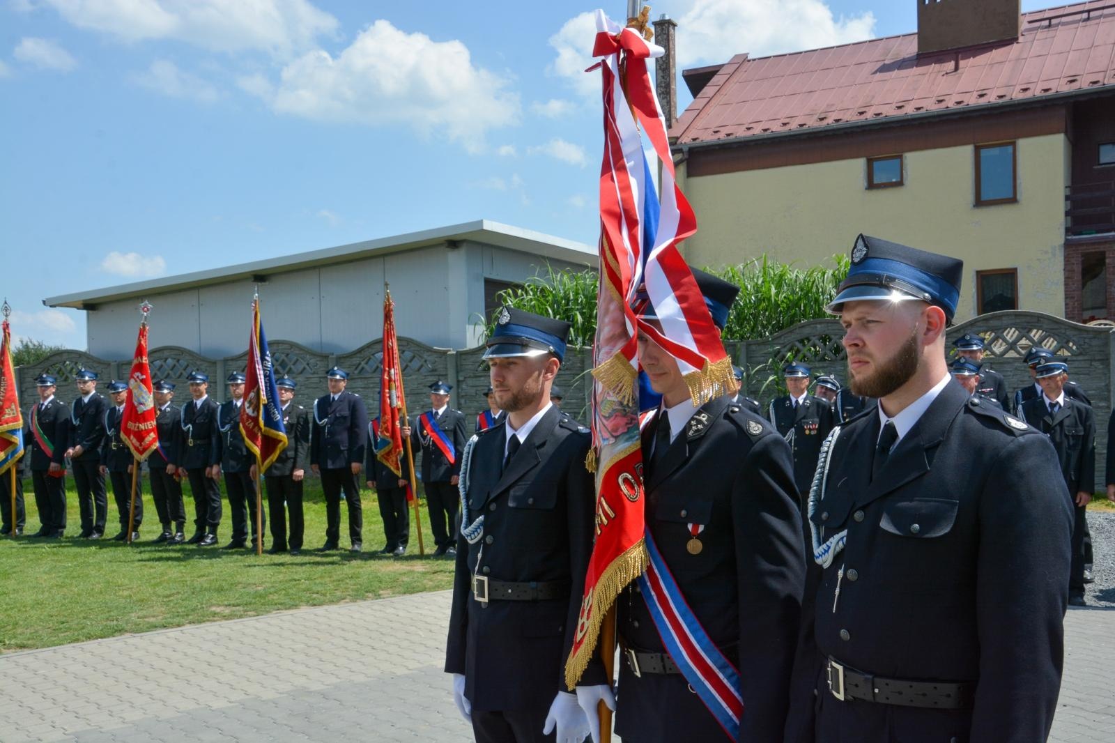 Zdjęcie w galerii na portalu naszraciborz.pl: OSP Żerdziny świętuje 100-lecie. Na urodziny otwarto nową remizę wiadomości z regionu