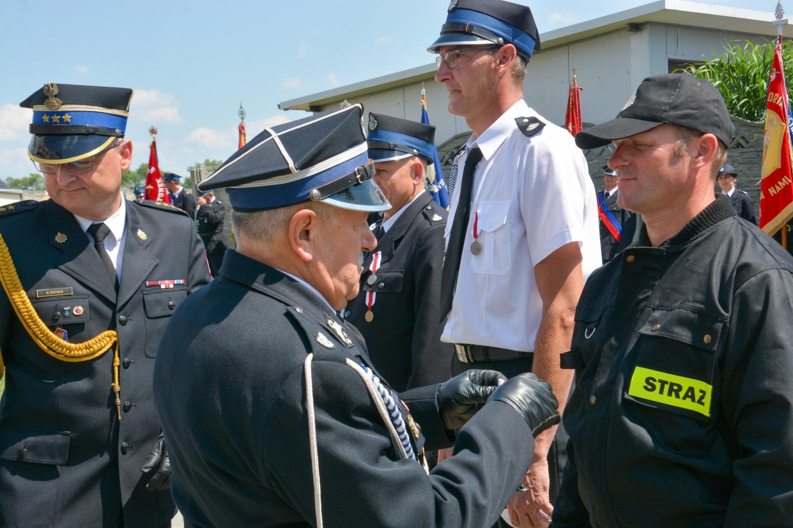 Zdjęcie w galerii na portalu naszraciborz.pl: OSP Żerdziny świętuje 100-lecie. Na urodziny otwarto nową remizę wiadomości z regionu