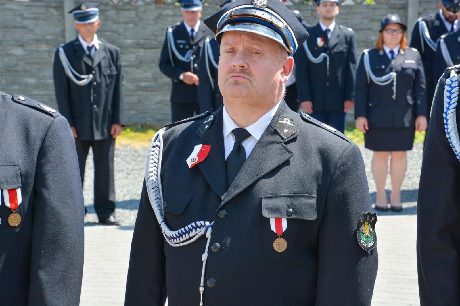 Zdjęcie w galerii na portalu naszraciborz.pl: OSP Żerdziny świętuje 100-lecie. Na urodziny otwarto nową remizę wiadomości z regionu
