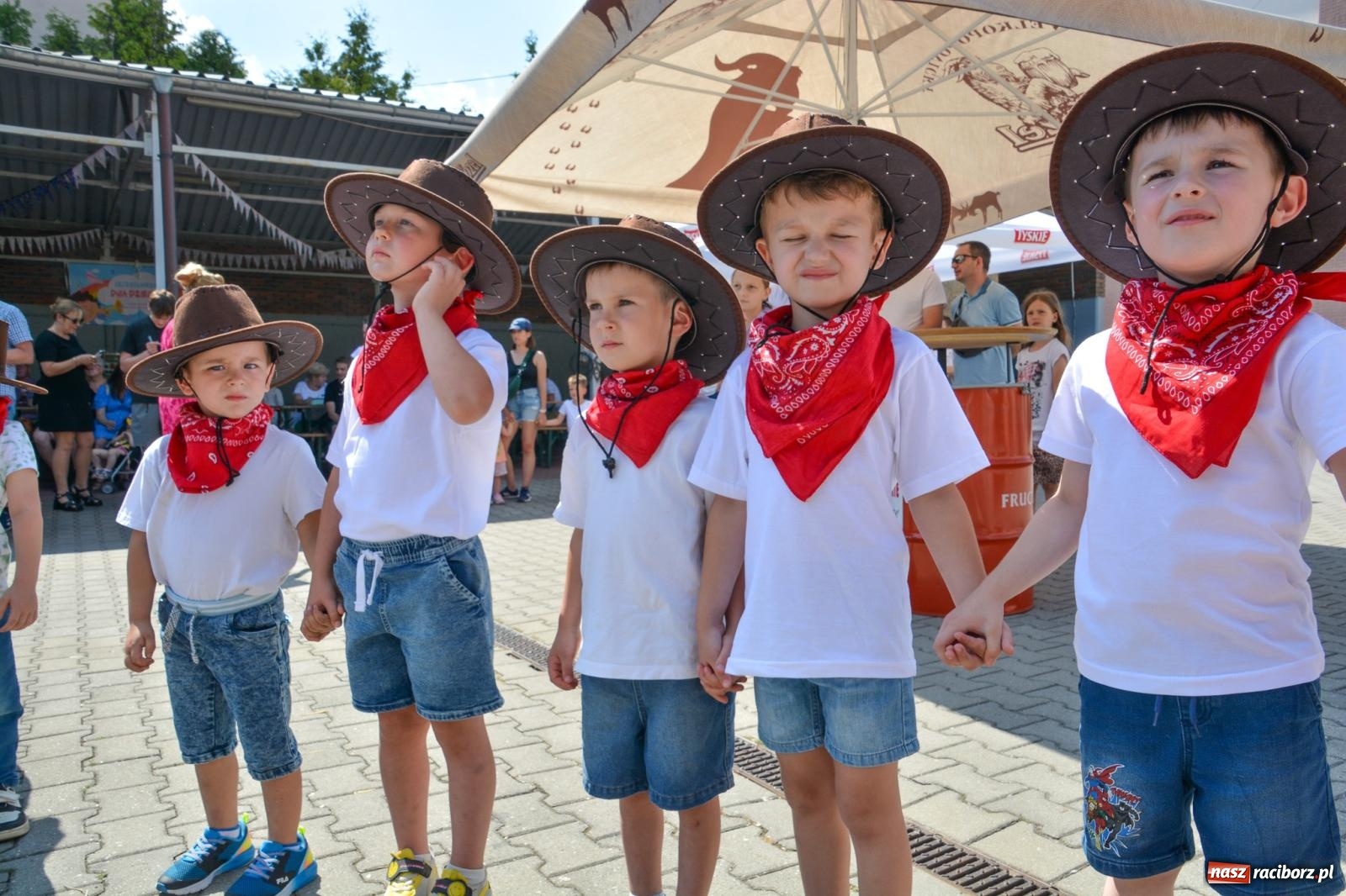 Zdjęcie w galerii na portalu naszraciborz.pl: Pietrowicki Dzień Dziecka na Dzikim Zachodzie wiadomości z regionu