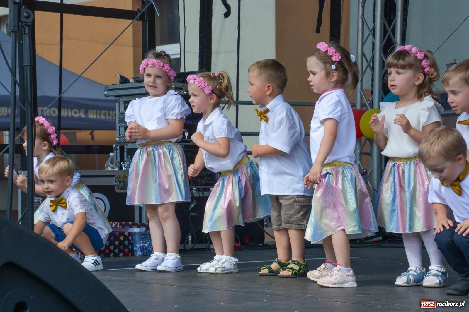 Zdjęcie w galerii na portalu naszraciborz.pl: Pietrowicki Dzień Dziecka na Dzikim Zachodzie wiadomości z regionu