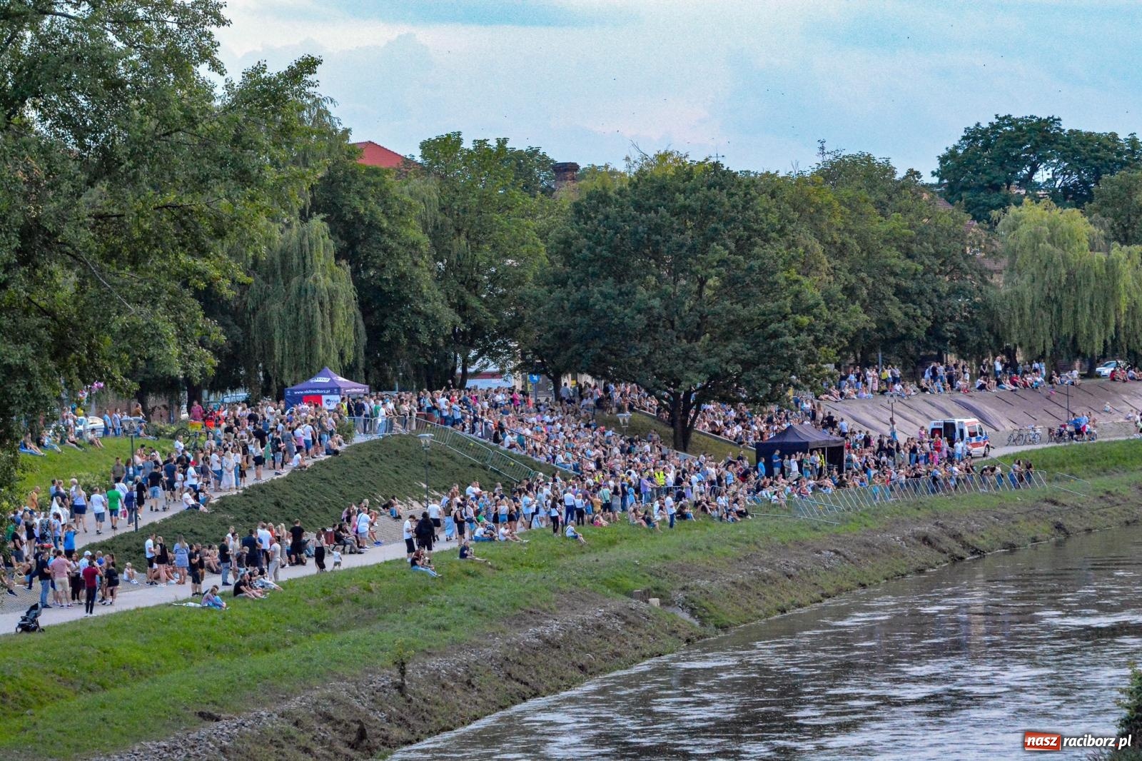 Zdjęcie w galerii na portalu naszraciborz.pl: BARANOVSKI gwiazdą Dni Raciborza. Koncert nad Odrą [FOTO i WIDEO] wiadomości z regionu