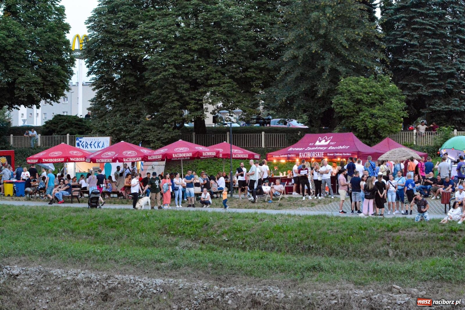 Zdjęcie w galerii na portalu naszraciborz.pl: BARANOVSKI gwiazdą Dni Raciborza. Koncert nad Odrą [FOTO i WIDEO] wiadomości z regionu