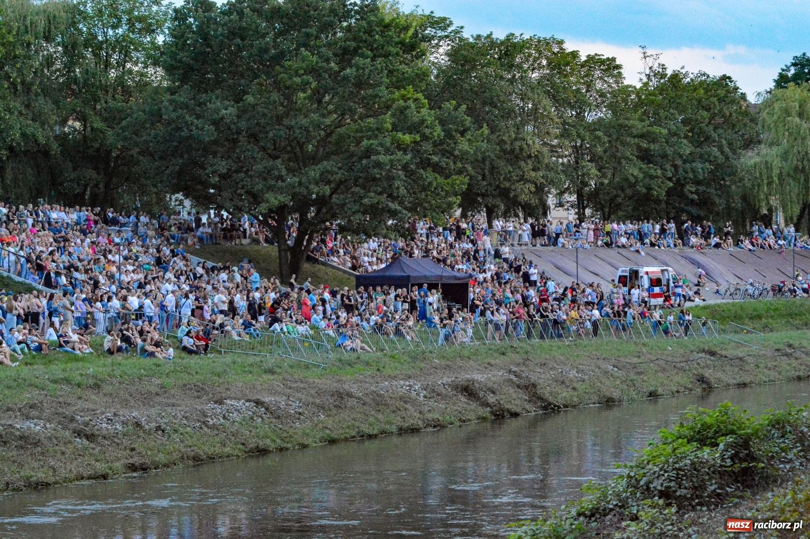 Zdjęcie w galerii na portalu naszraciborz.pl: BARANOVSKI gwiazdą Dni Raciborza. Koncert nad Odrą [FOTO i WIDEO] wiadomości z regionu