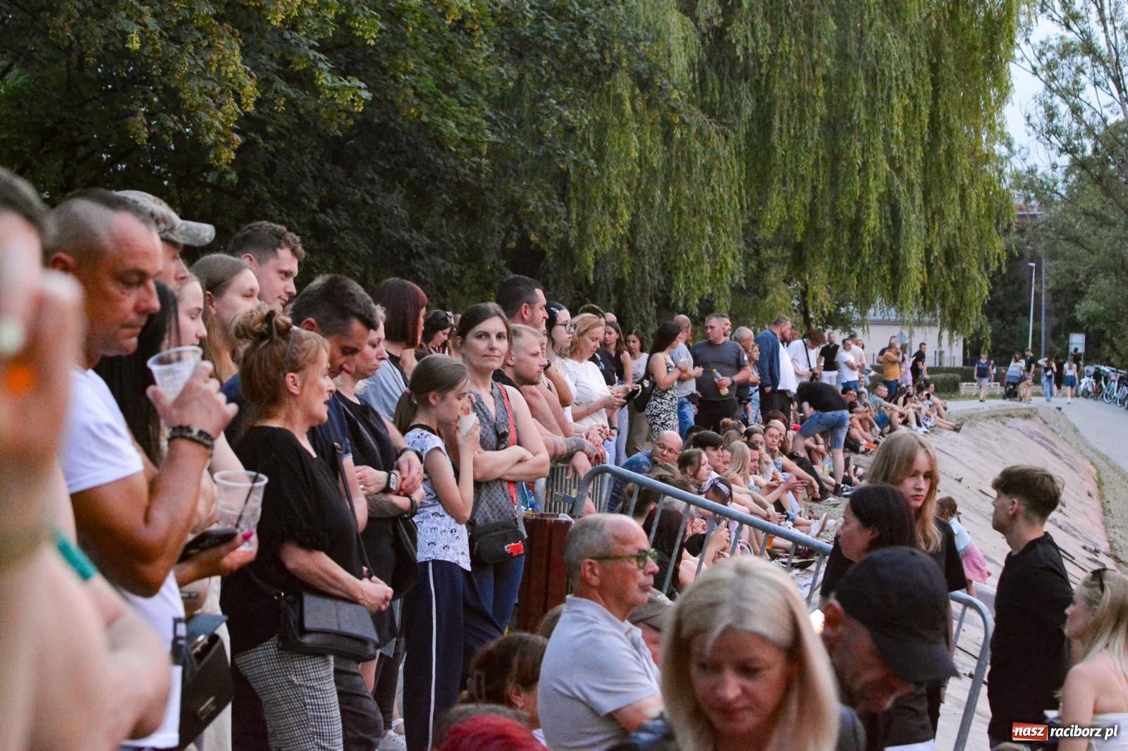 Zdjęcie w galerii na portalu naszraciborz.pl: BARANOVSKI gwiazdą Dni Raciborza. Koncert nad Odrą [FOTO i WIDEO] wiadomości z regionu