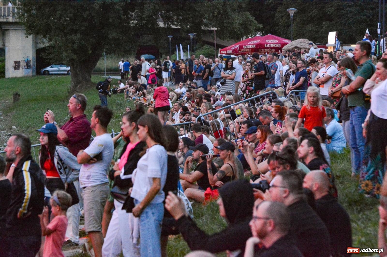 Zdjęcie w galerii na portalu naszraciborz.pl: BARANOVSKI gwiazdą Dni Raciborza. Koncert nad Odrą [FOTO i WIDEO] wiadomości z regionu