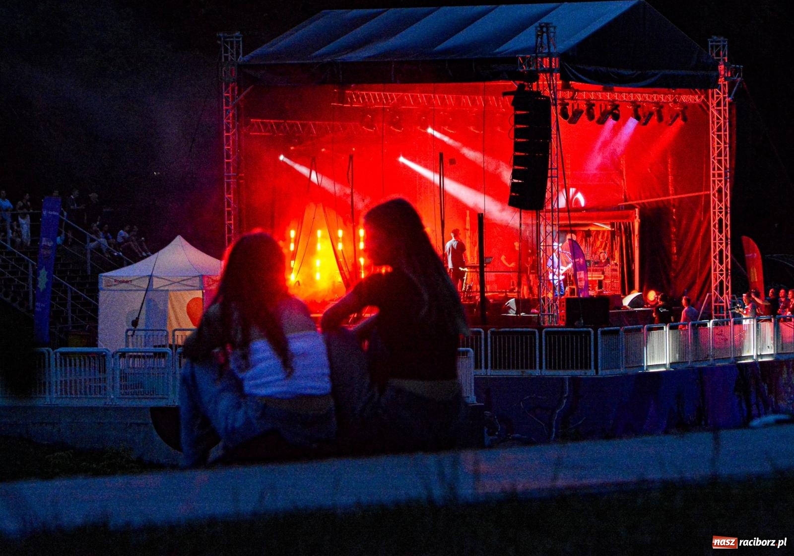 Zdjęcie w galerii na portalu naszraciborz.pl: BARANOVSKI gwiazdą Dni Raciborza. Koncert nad Odrą [FOTO i WIDEO] wiadomości z regionu