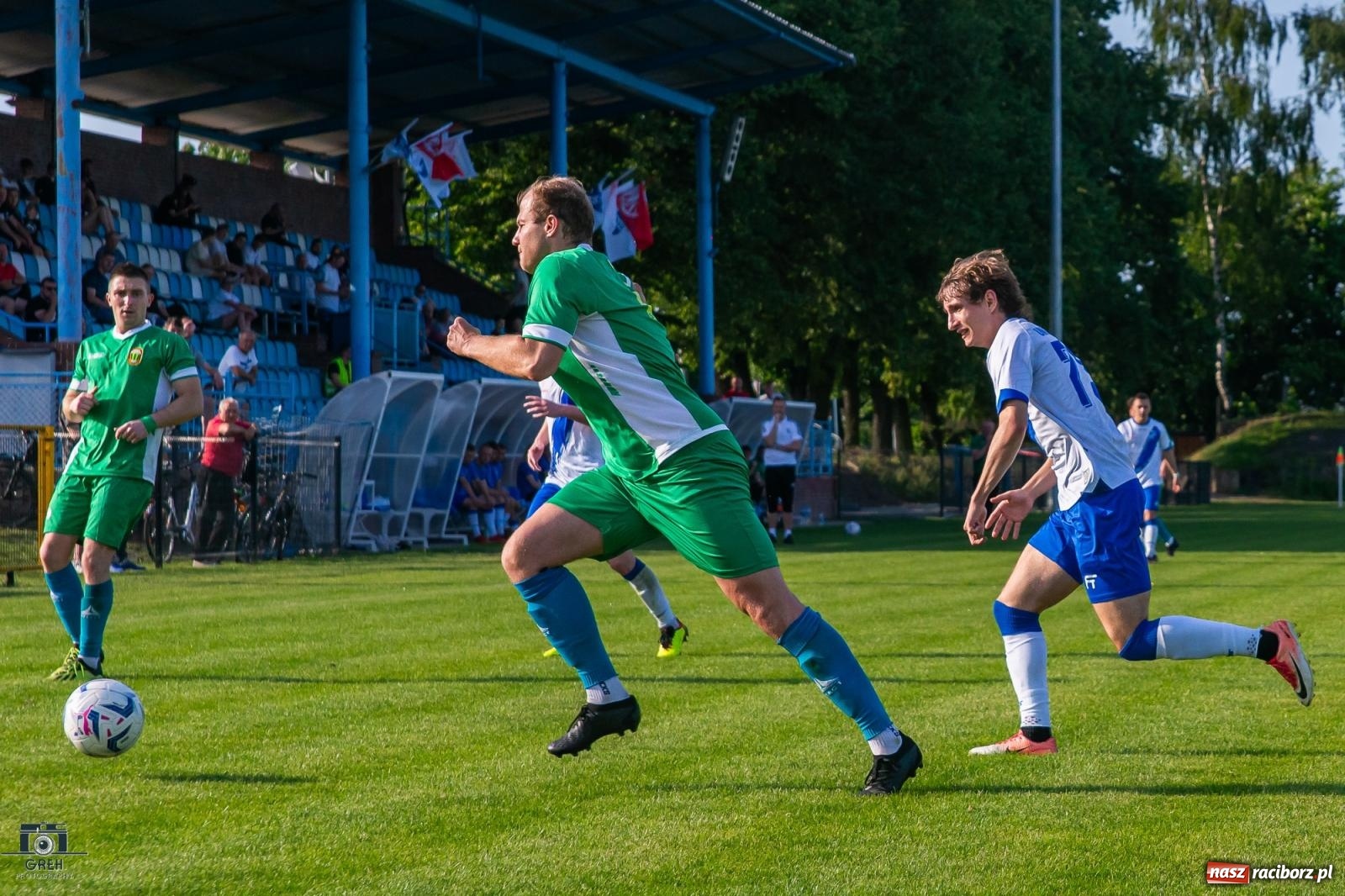 Zdjęcie w galerii na portalu naszraciborz.pl: Unia kontra Ruch. Strzelanina przy Srebrnej [FOTO] wiadomości z regionu