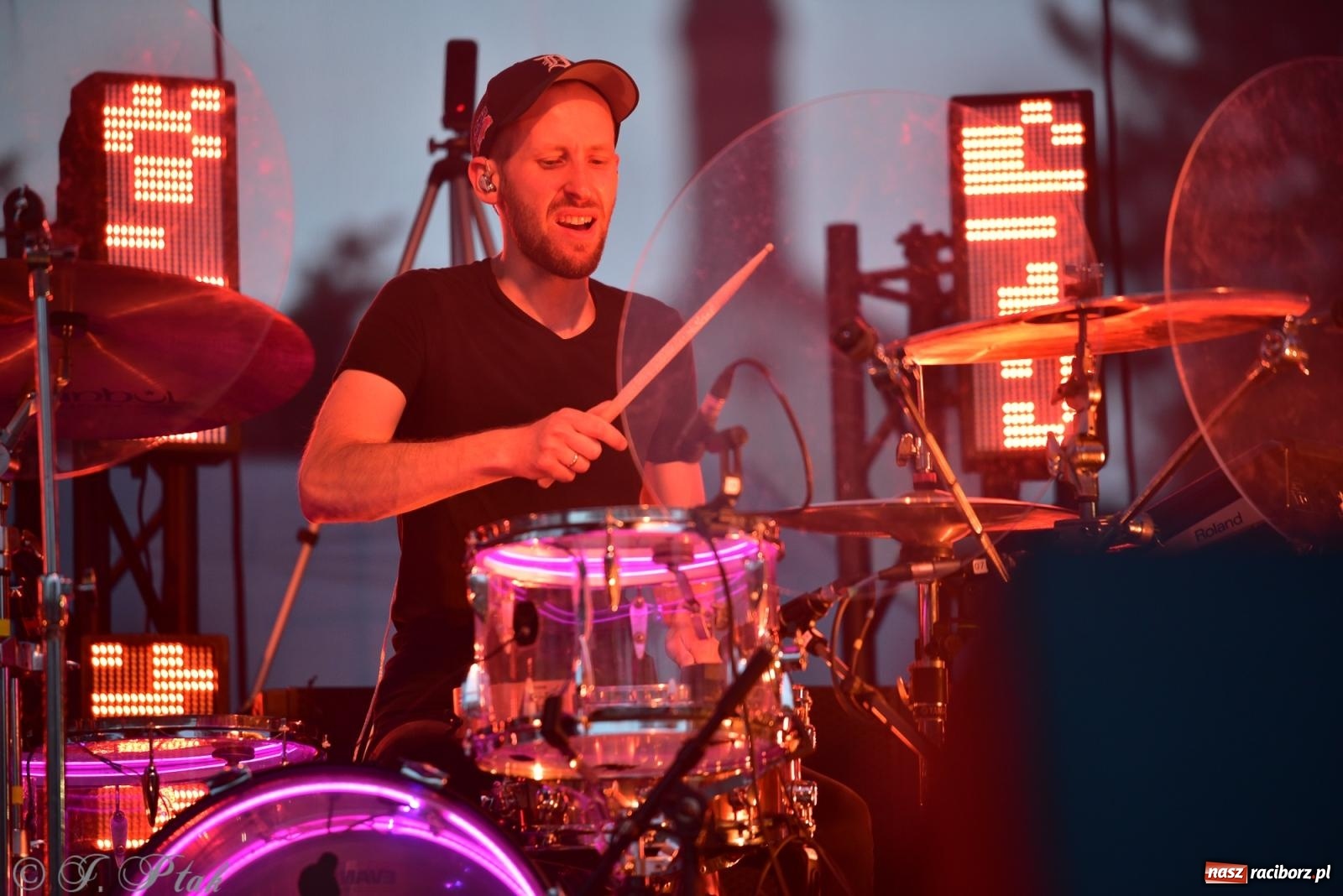 Zdjęcie w galerii na portalu naszraciborz.pl: Vixen i Baranovski - sobota na raciborskich bulwarach [FOTO i WIDEO] wiadomości z regionu