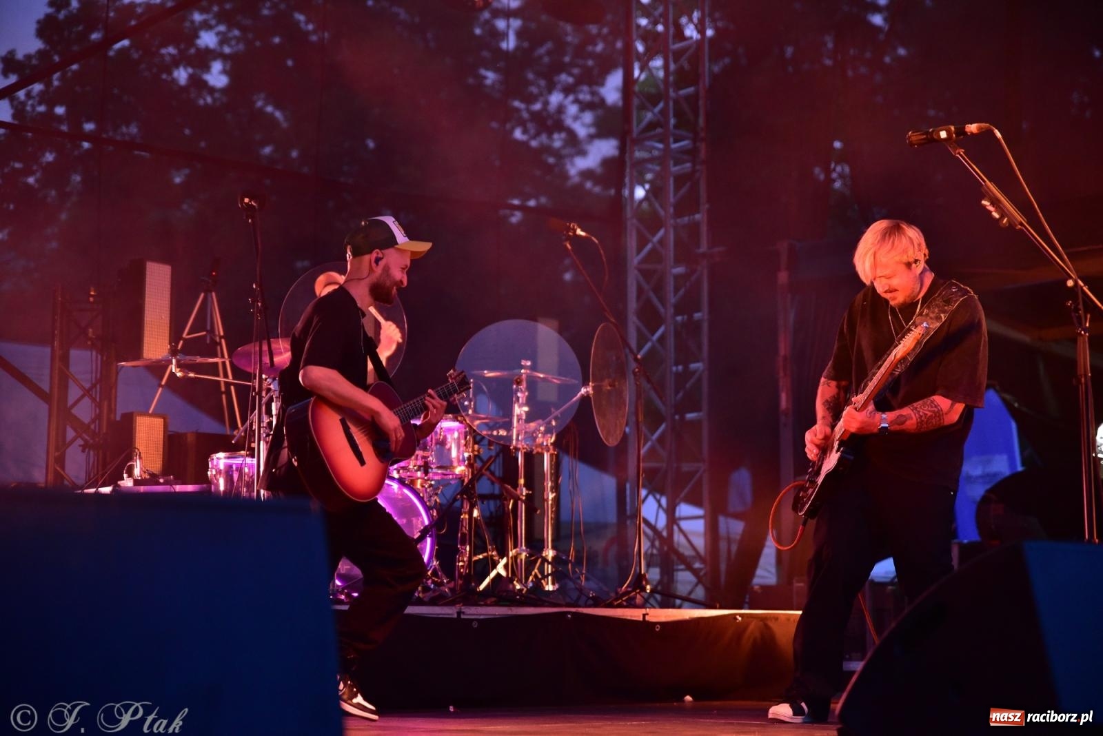 Zdjęcie w galerii na portalu naszraciborz.pl: Vixen i Baranovski - sobota na raciborskich bulwarach [FOTO i WIDEO] wiadomości z regionu