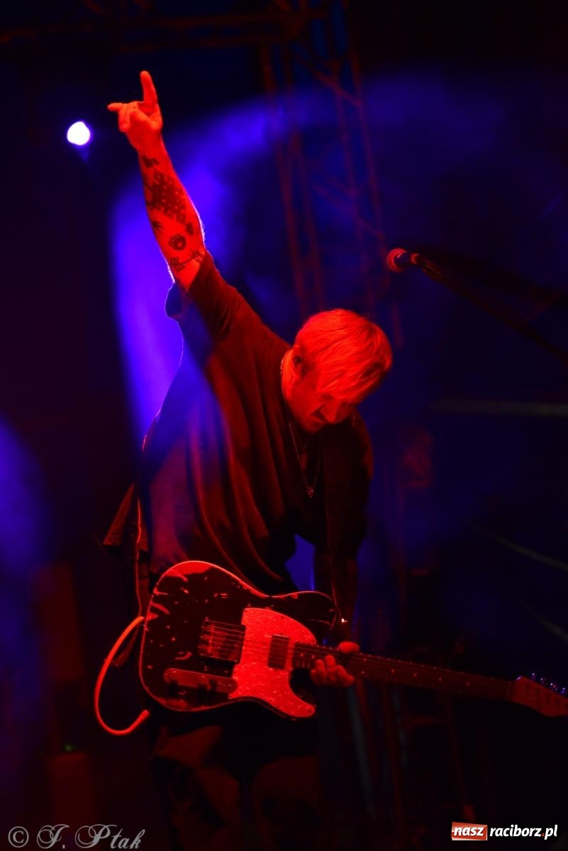 Zdjęcie w galerii na portalu naszraciborz.pl: Vixen i Baranovski - sobota na raciborskich bulwarach [FOTO i WIDEO] wiadomości z regionu