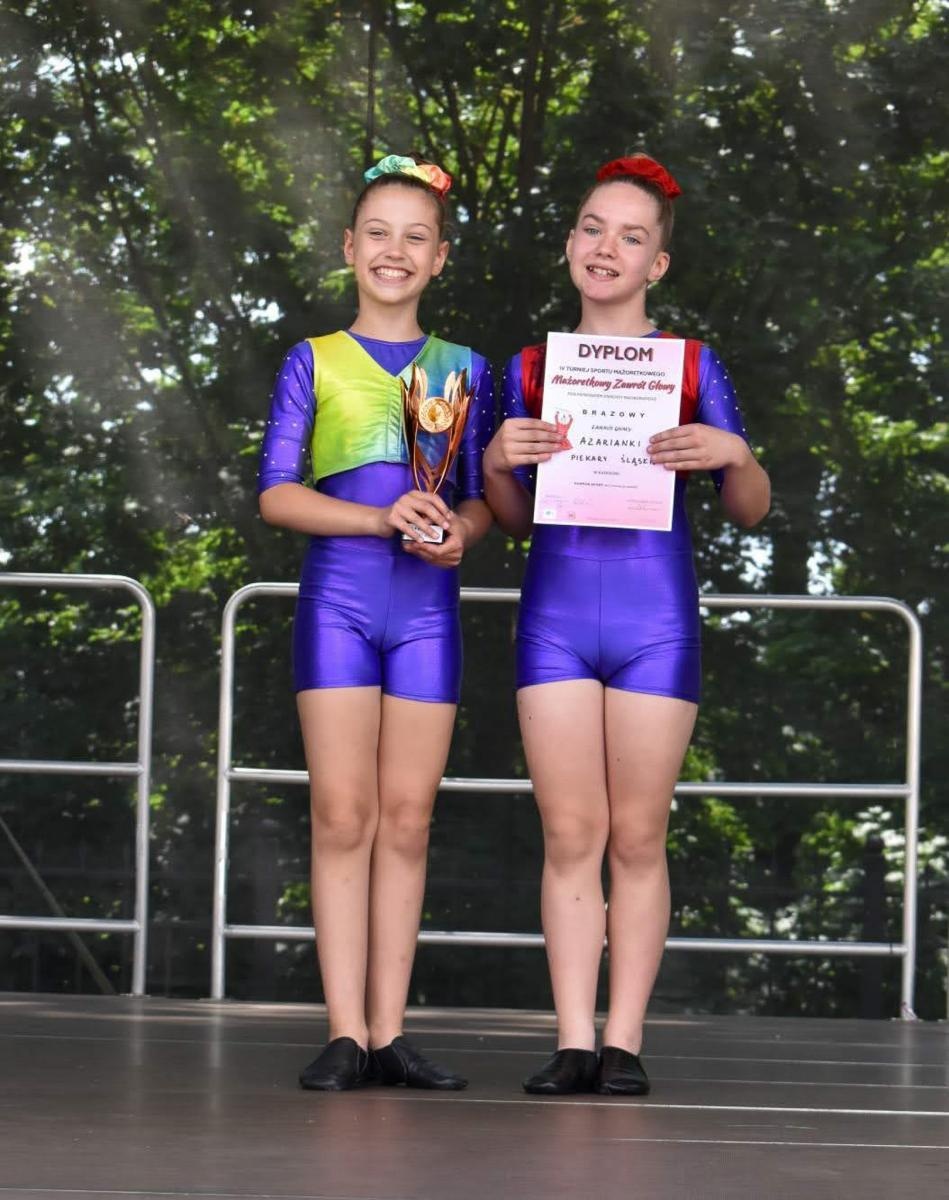 Zdjęcie w galerii na portalu naszraciborz.pl: Ponad tysiąc mażoretek na zamku wiadomości z regionu