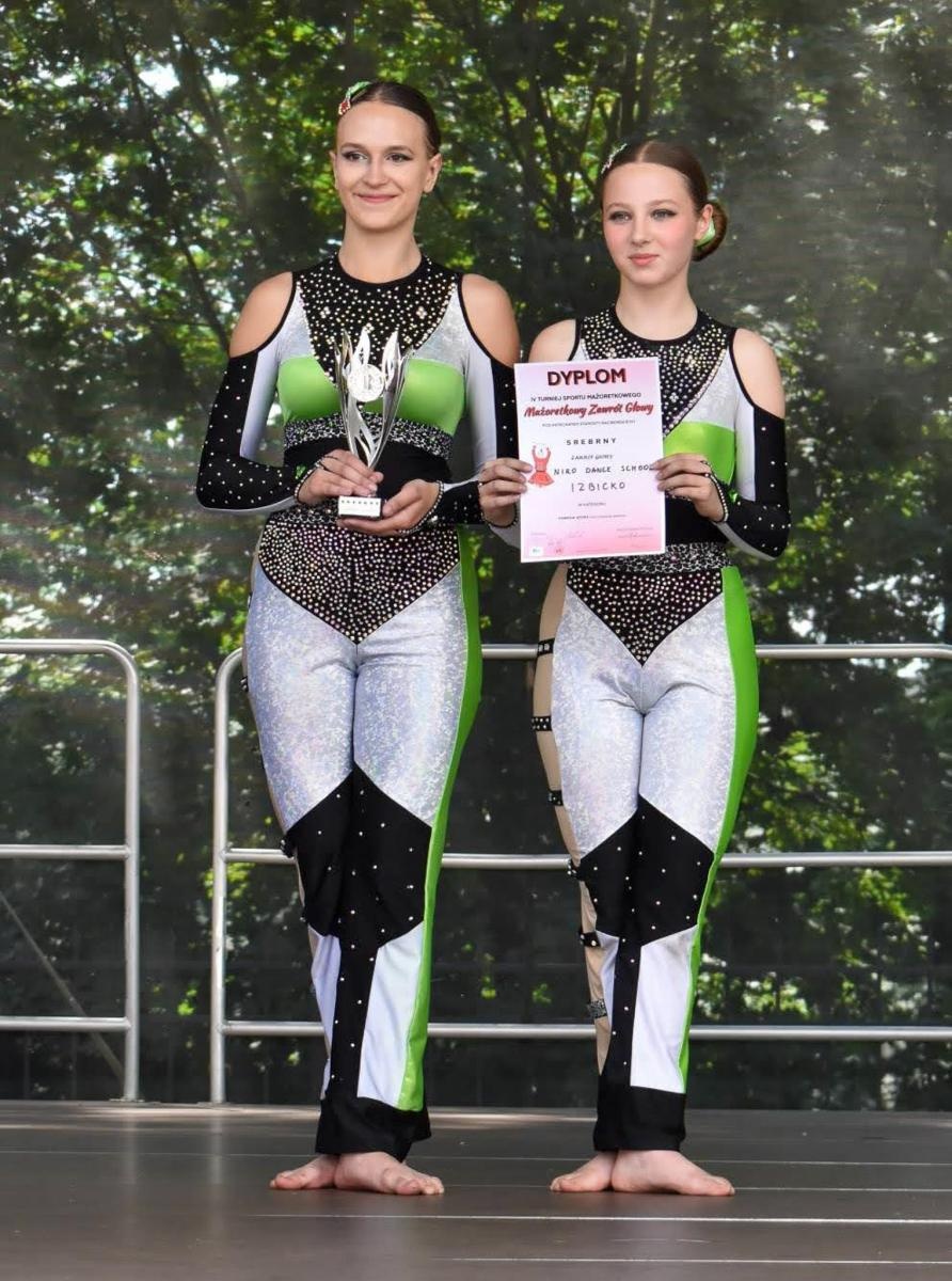 Zdjęcie w galerii na portalu naszraciborz.pl: Ponad tysiąc mażoretek na zamku wiadomości z regionu