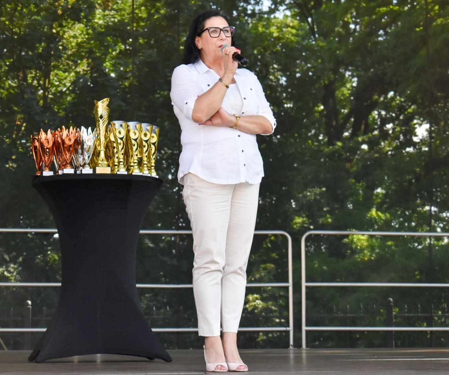 Zdjęcie w galerii na portalu naszraciborz.pl: Ponad tysiąc mażoretek na zamku wiadomości z regionu