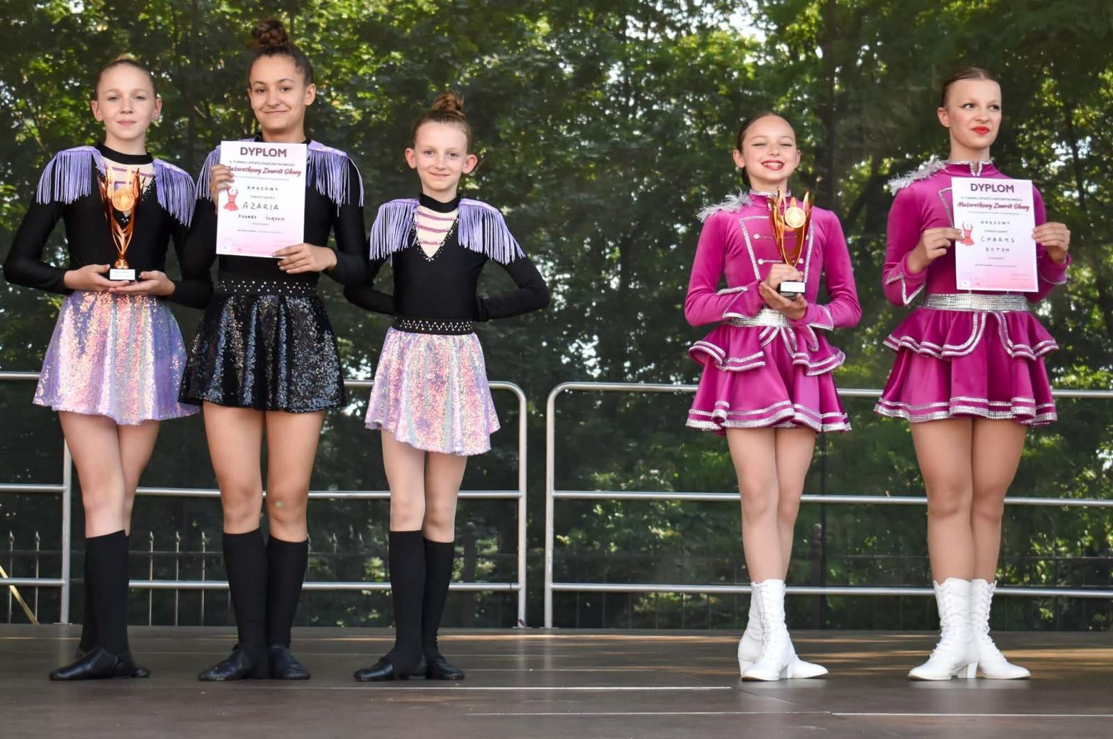 Zdjęcie w galerii na portalu naszraciborz.pl: Ponad tysiąc mażoretek na zamku wiadomości z regionu