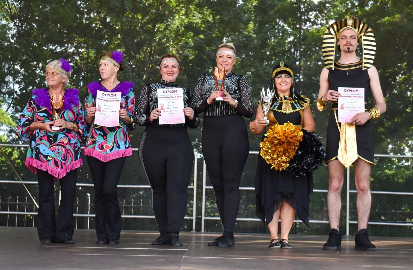 Zdjęcie w galerii na portalu naszraciborz.pl: Ponad tysiąc mażoretek na zamku wiadomości z regionu