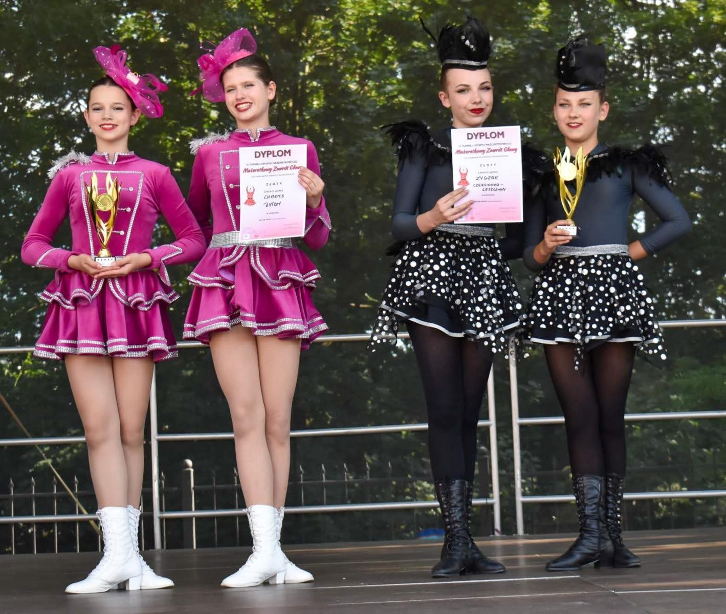 Zdjęcie w galerii na portalu naszraciborz.pl: Ponad tysiąc mażoretek na zamku wiadomości z regionu