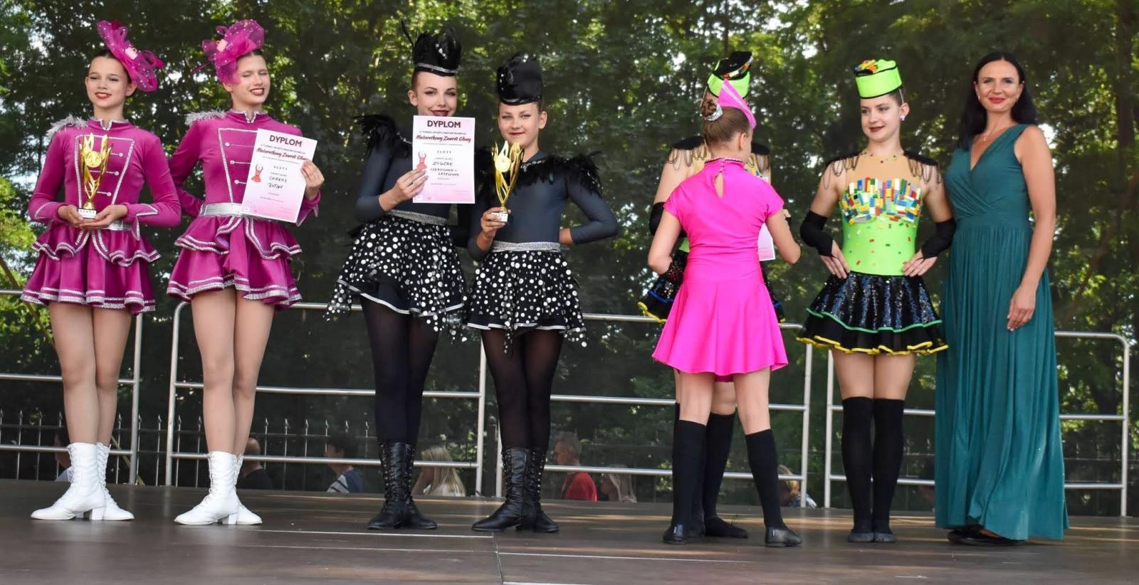 Zdjęcie w galerii na portalu naszraciborz.pl: Ponad tysiąc mażoretek na zamku wiadomości z regionu