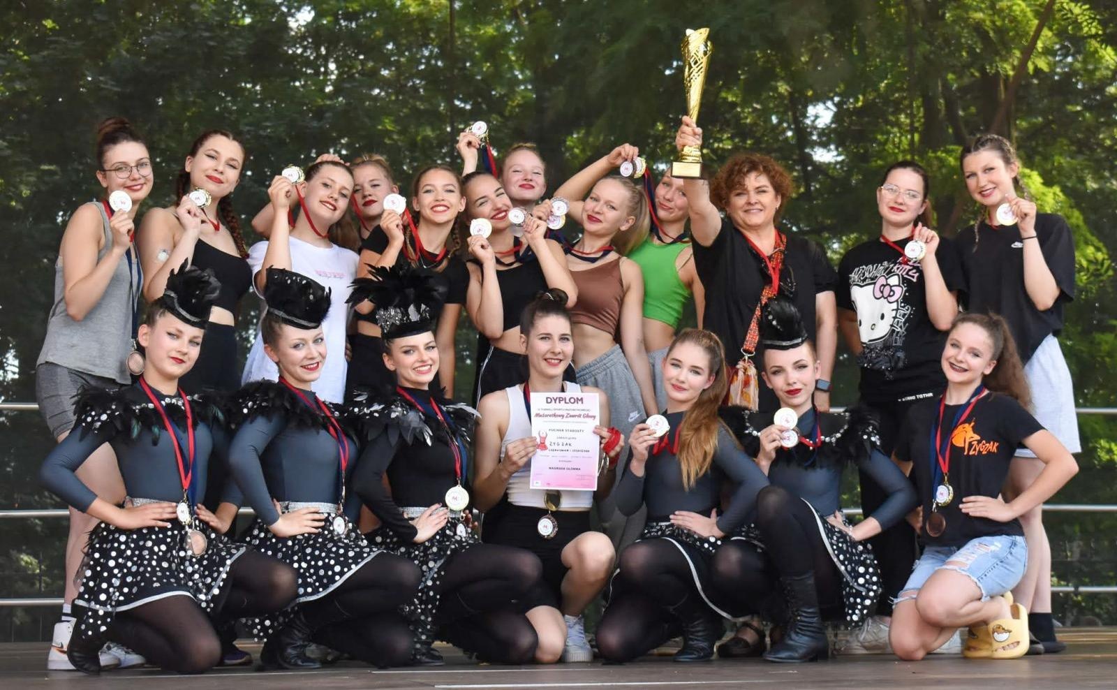 Zdjęcie w galerii na portalu naszraciborz.pl: Ponad tysiąc mażoretek na zamku wiadomości z regionu