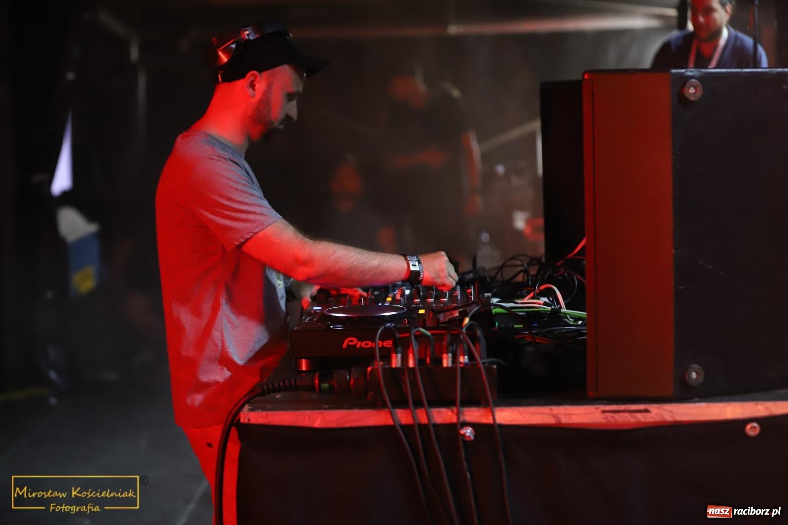 Zdjęcie w galerii na portalu naszraciborz.pl: Kathia, Grna & Andres Poveda, DJ Furrier i WY wiadomości z regionu