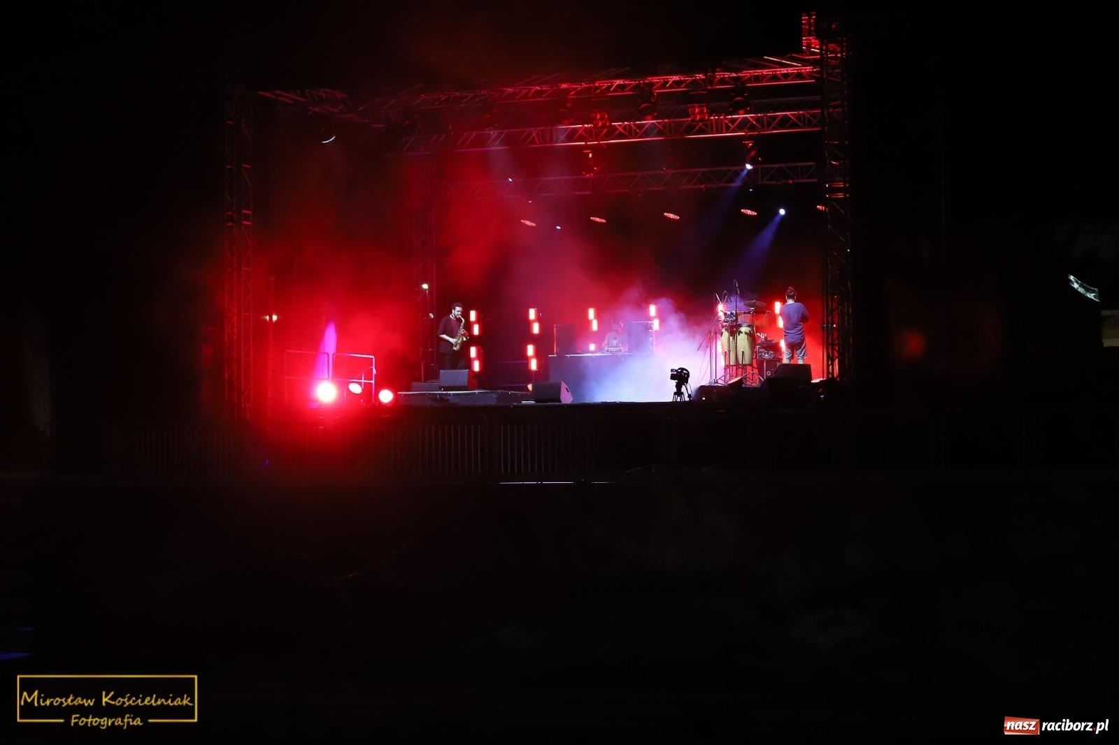 Zdjęcie w galerii na portalu naszraciborz.pl: Kathia, Grna & Andres Poveda, DJ Furrier i WY wiadomości z regionu