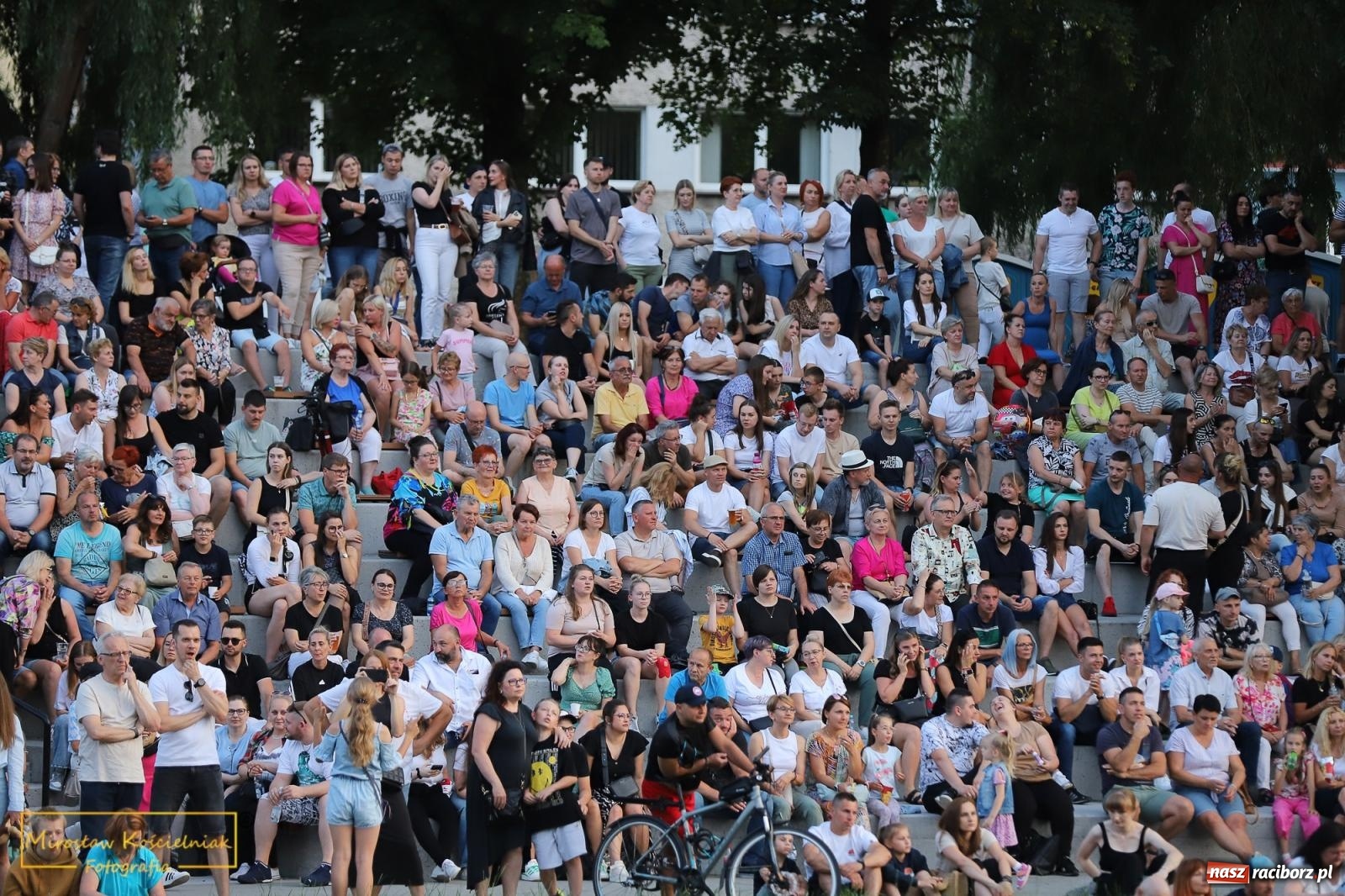 Zdjęcie w galerii na portalu naszraciborz.pl: Kathia, Grna & Andres Poveda, DJ Furrier i WY wiadomości z regionu