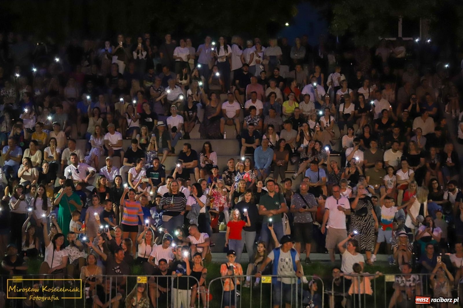 Zdjęcie w galerii na portalu naszraciborz.pl: Kathia, Grna & Andres Poveda, DJ Furrier i WY wiadomości z regionu