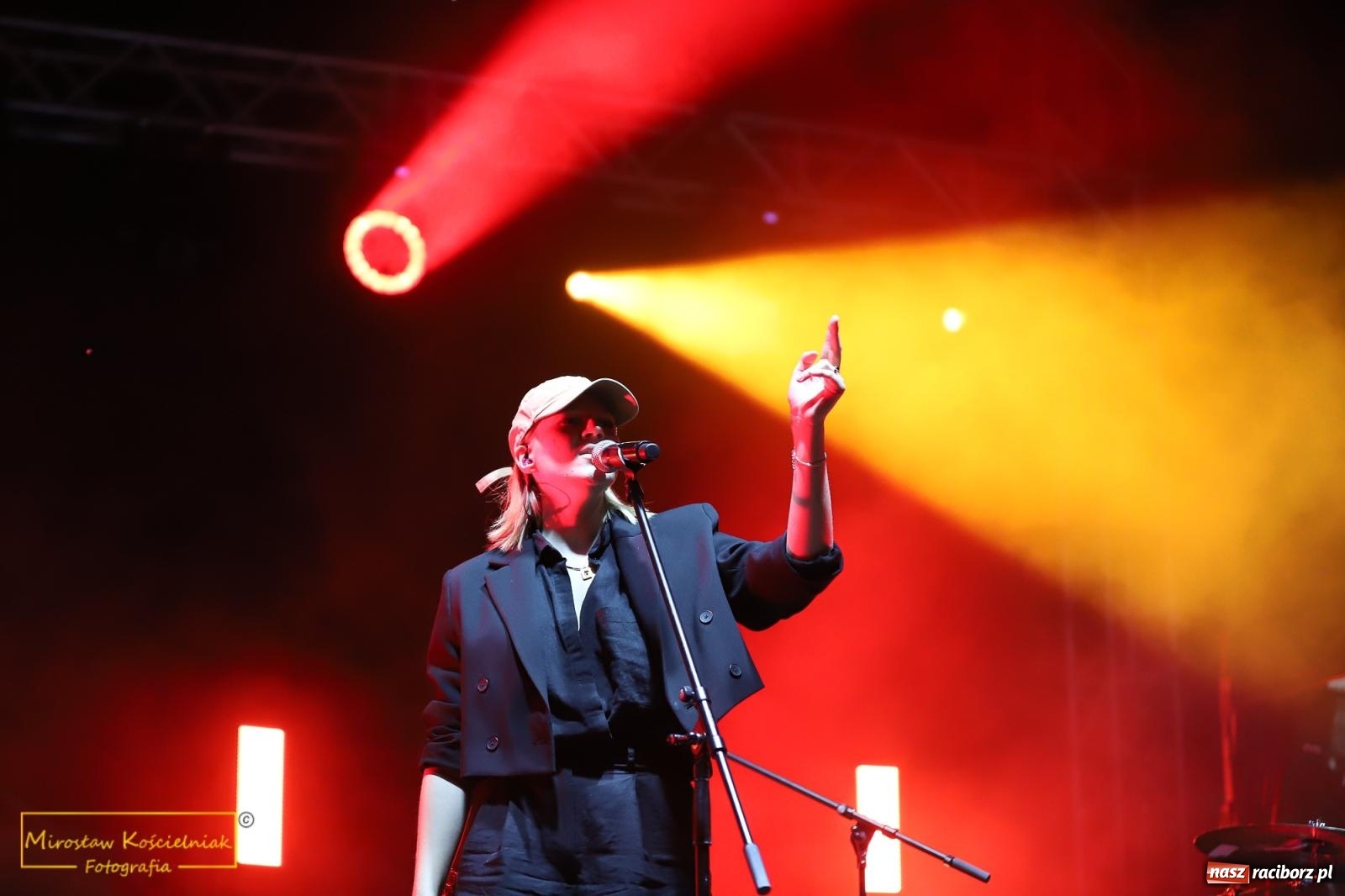 Zdjęcie w galerii na portalu naszraciborz.pl: Kathia, Grna & Andres Poveda, DJ Furrier i WY wiadomości z regionu