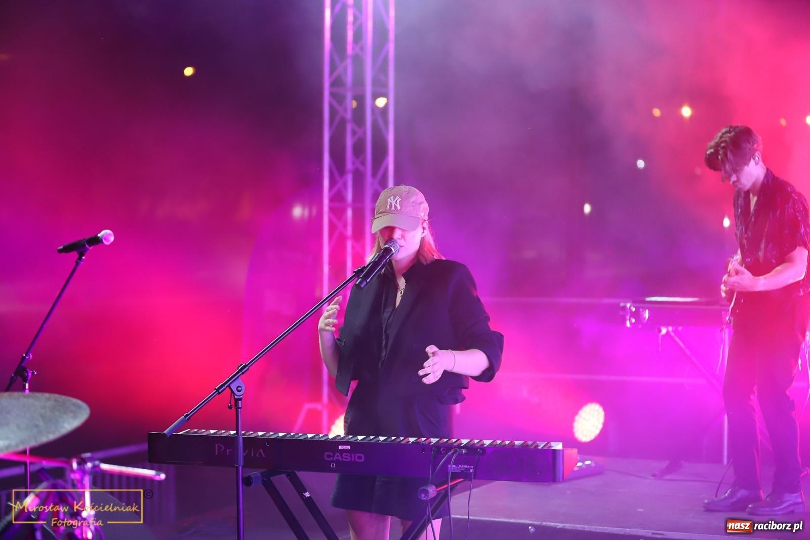 Zdjęcie w galerii na portalu naszraciborz.pl: Kathia, Grna & Andres Poveda, DJ Furrier i WY wiadomości z regionu