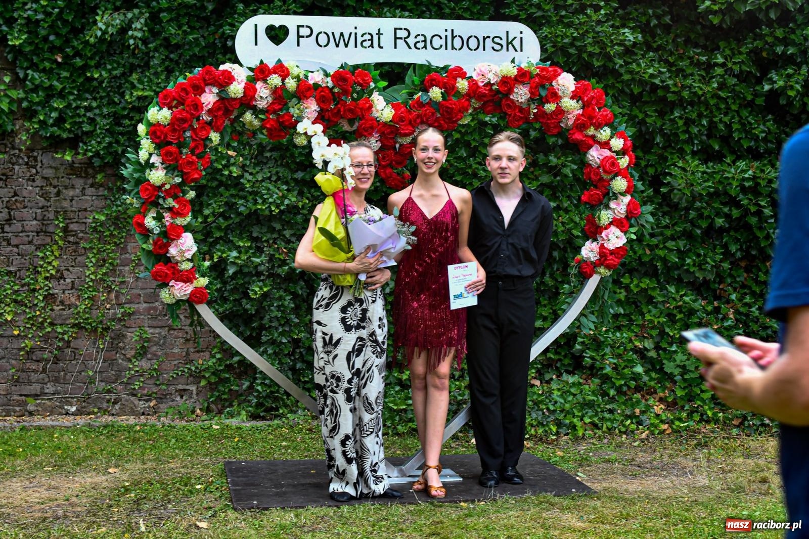 Zdjęcie w galerii na portalu naszraciborz.pl: I Love Powiat Raciborski. Serce na zamku robi furorę [FOTO] wiadomości z regionu