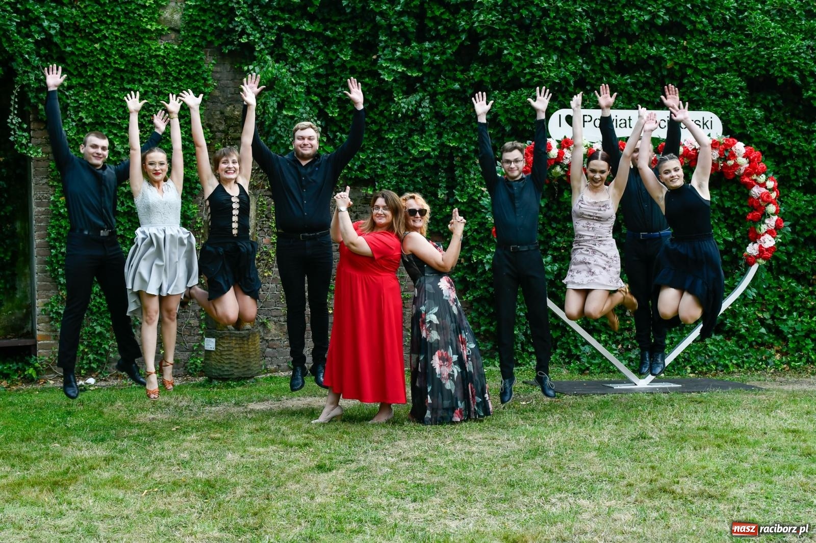 Zdjęcie w galerii na portalu naszraciborz.pl: I Love Powiat Raciborski. Serce na zamku robi furorę [FOTO] wiadomości z regionu