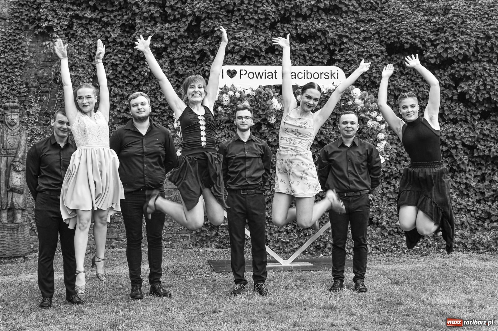 Zdjęcie w galerii na portalu naszraciborz.pl: I Love Powiat Raciborski. Serce na zamku robi furorę [FOTO] wiadomości z regionu