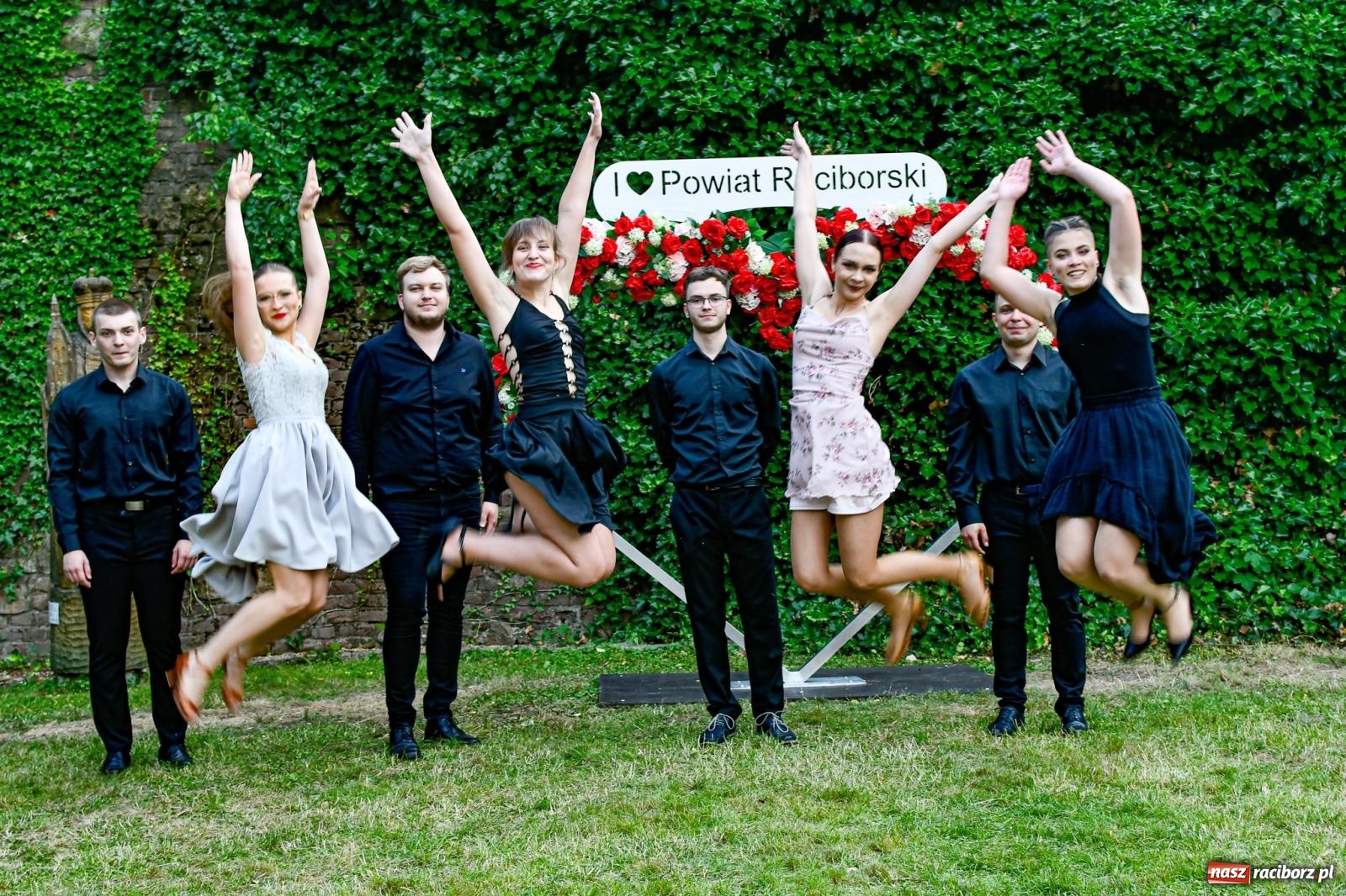 Zdjęcie w galerii na portalu naszraciborz.pl: I Love Powiat Raciborski. Serce na zamku robi furorę [FOTO] wiadomości z regionu