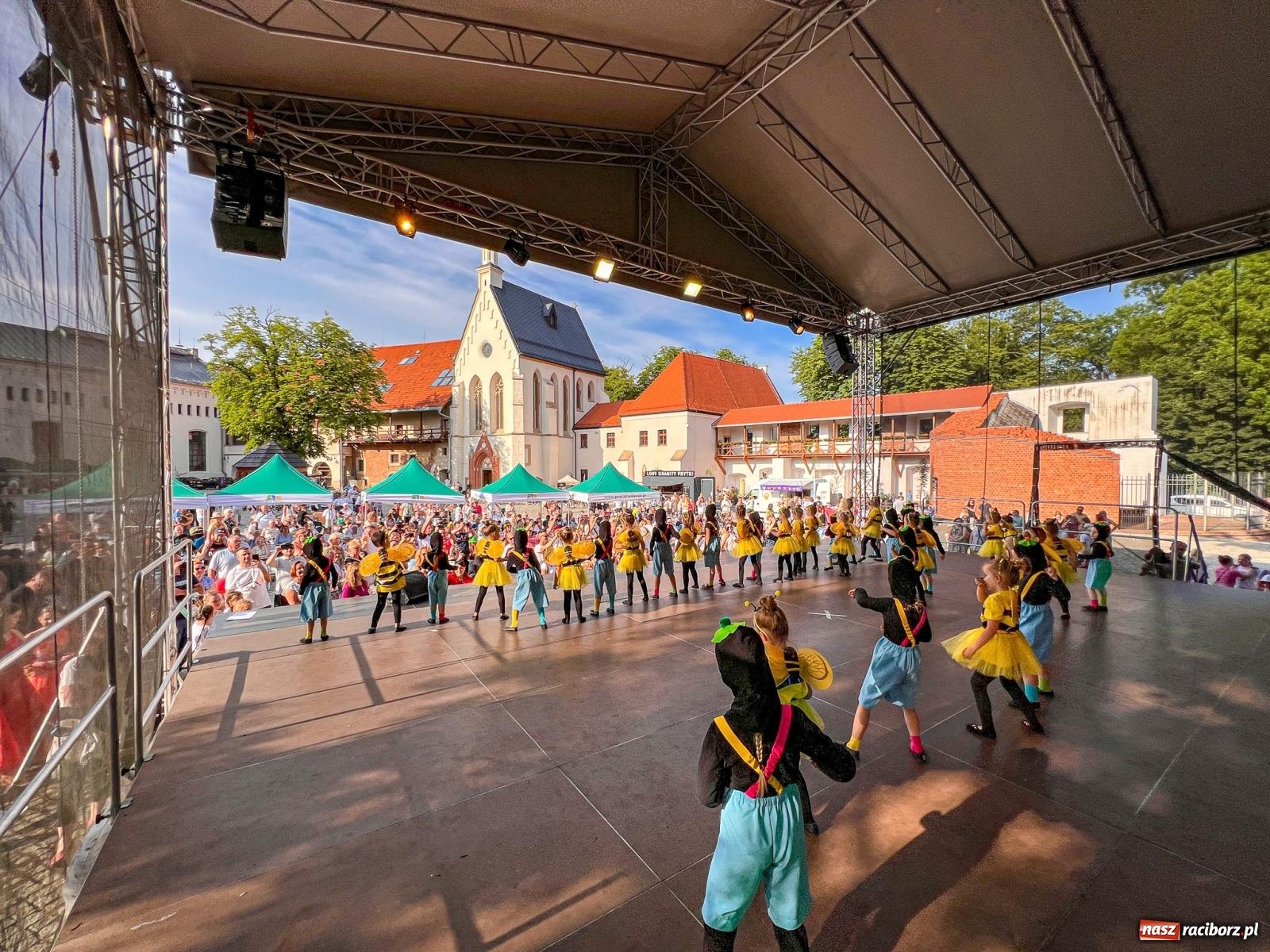 Zdjęcie w galerii na portalu naszraciborz.pl: I Love Powiat Raciborski. Serce na zamku robi furorę [FOTO] wiadomości z regionu