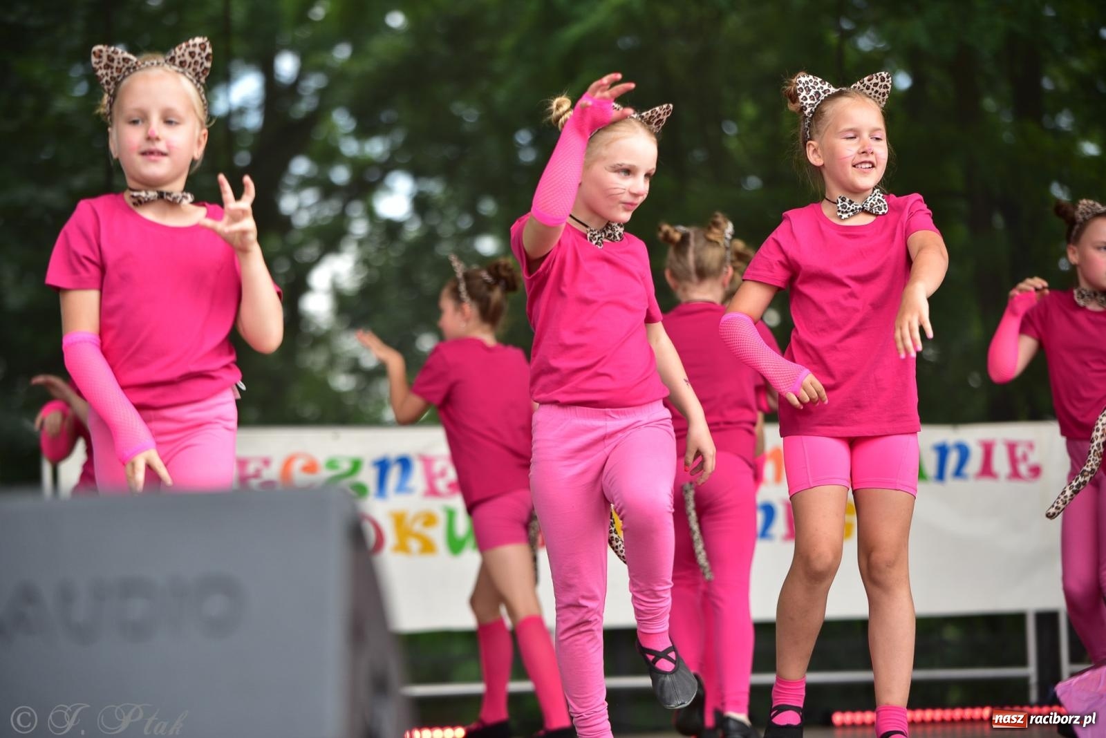 Zdjęcie w galerii na portalu naszraciborz.pl: Taneczne podsumowanie roku szkolnego na zamku w Raciborzu [FOTO i WIDEO] wiadomości z regionu