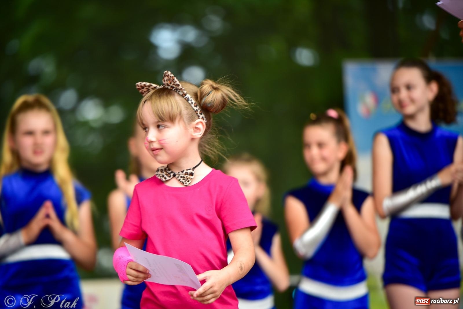 Zdjęcie w galerii na portalu naszraciborz.pl: Taneczne podsumowanie roku szkolnego na zamku w Raciborzu [FOTO i WIDEO] wiadomości z regionu