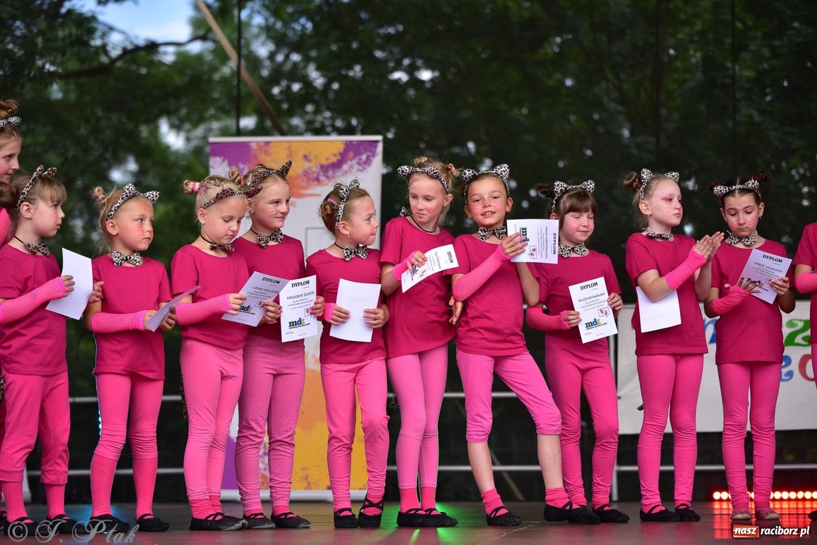 Zdjęcie w galerii na portalu naszraciborz.pl: Taneczne podsumowanie roku szkolnego na zamku w Raciborzu [FOTO i WIDEO] wiadomości z regionu
