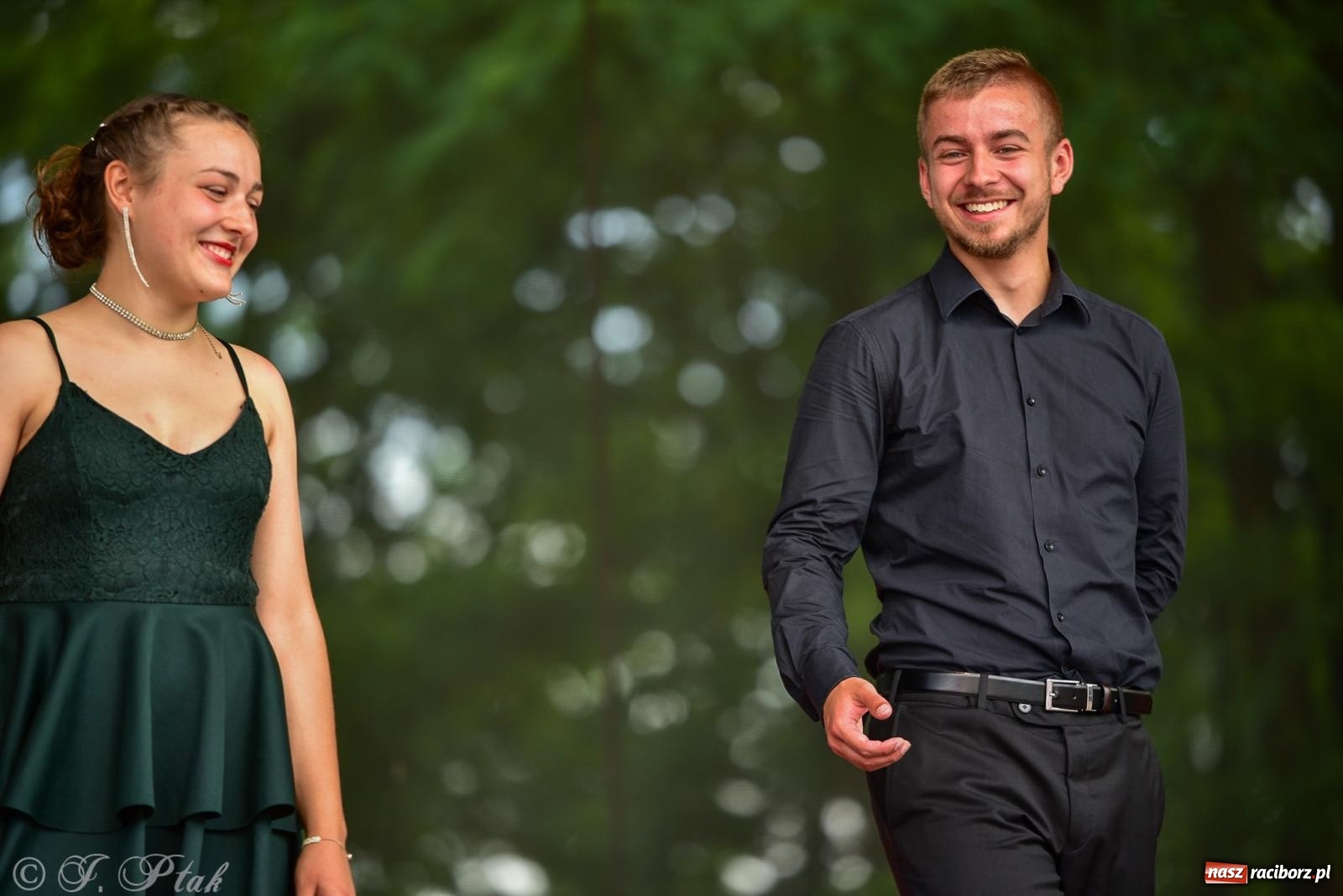 Zdjęcie w galerii na portalu naszraciborz.pl: Taneczne podsumowanie roku szkolnego na zamku w Raciborzu [FOTO i WIDEO] wiadomości z regionu