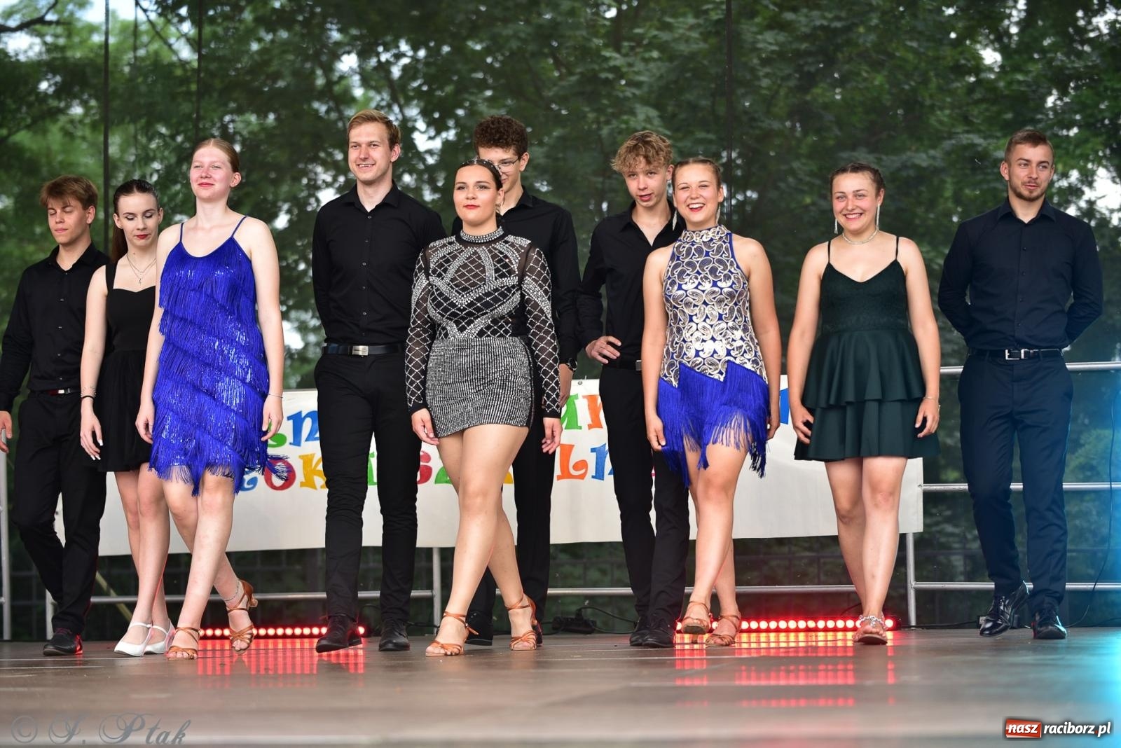 Zdjęcie w galerii na portalu naszraciborz.pl: Taneczne podsumowanie roku szkolnego na zamku w Raciborzu [FOTO i WIDEO] wiadomości z regionu