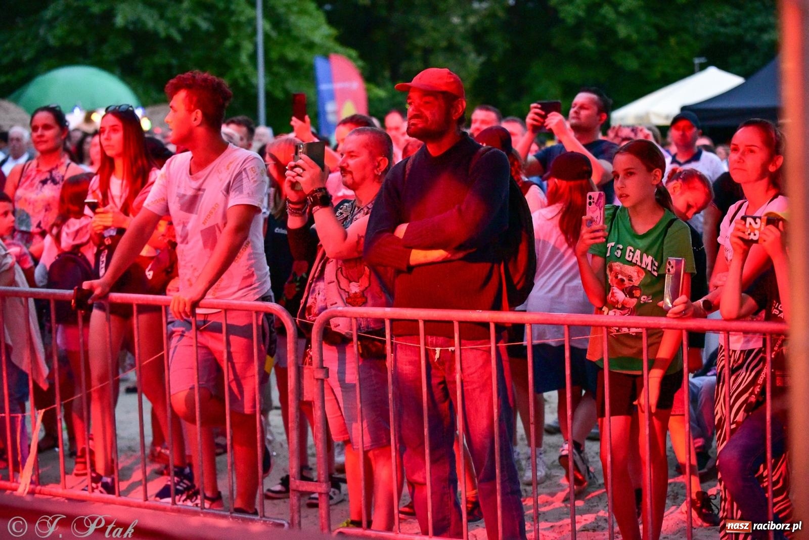 Zdjęcie w galerii na portalu naszraciborz.pl: Janek Górka na finał Dni Raciborza [FOTO i WIDEO] wiadomości z regionu