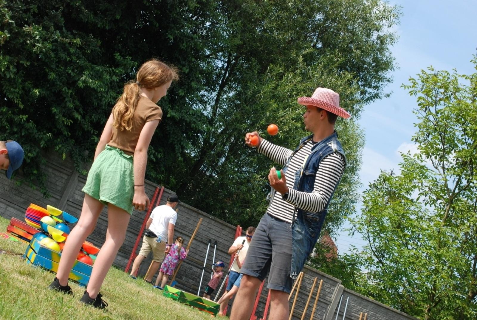 Zdjęcie w galerii na portalu naszraciborz.pl: Moc radości na pikniku z okazji Dnia Dziecka w Nędzy [FOTO] wiadomości z regionu