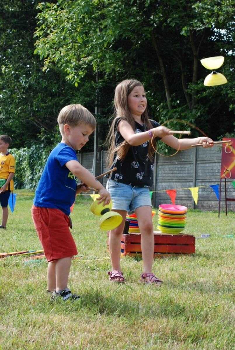 Zdjęcie w galerii na portalu naszraciborz.pl: Moc radości na pikniku z okazji Dnia Dziecka w Nędzy [FOTO] wiadomości z regionu