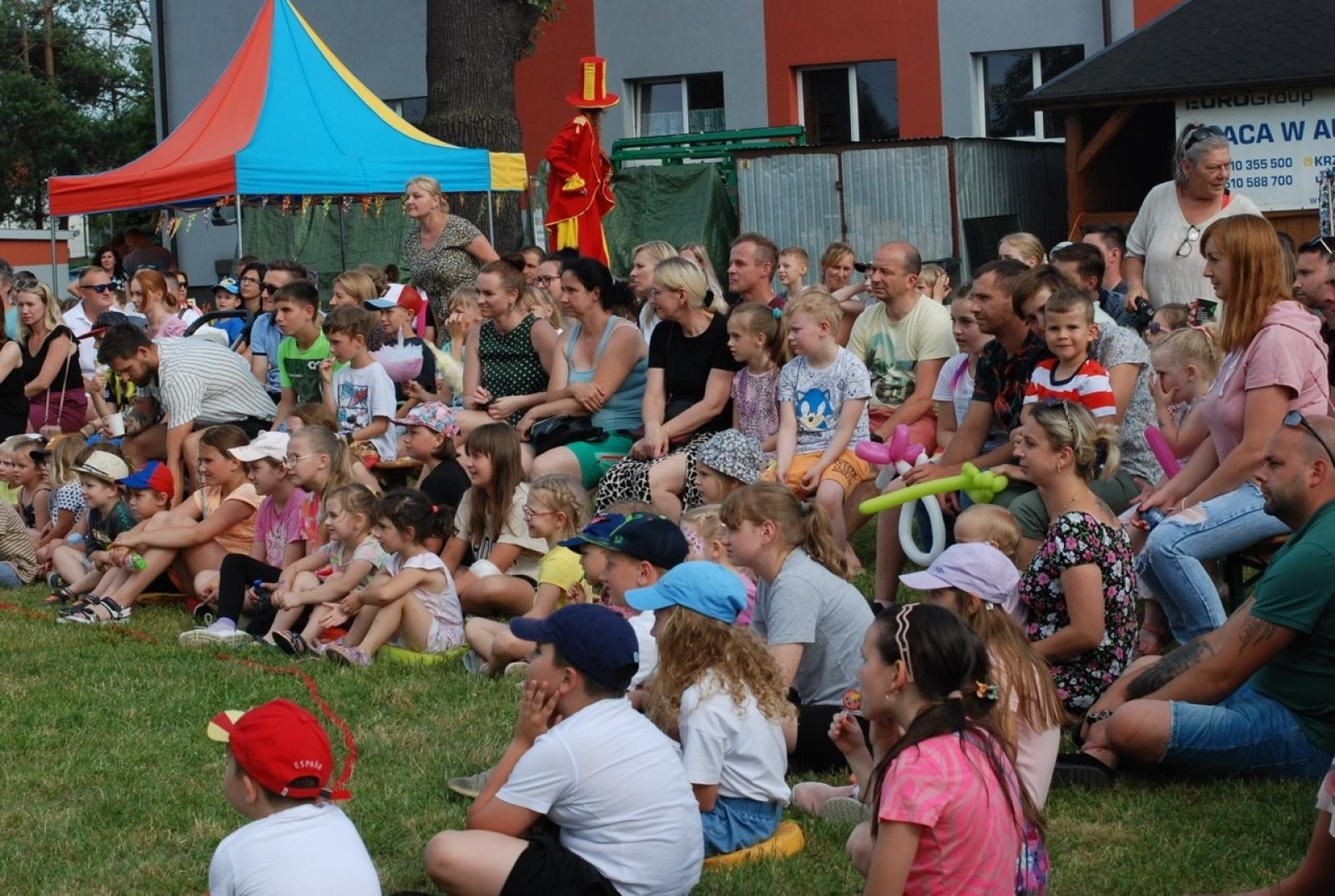 Zdjęcie w galerii na portalu naszraciborz.pl: Moc radości na pikniku z okazji Dnia Dziecka w Nędzy [FOTO] wiadomości z regionu
