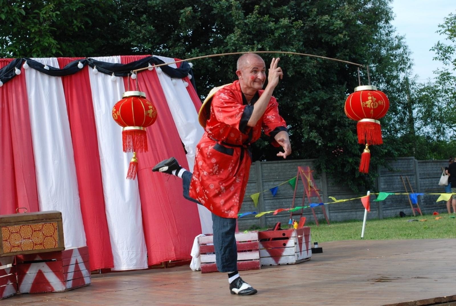 Zdjęcie w galerii na portalu naszraciborz.pl: Moc radości na pikniku z okazji Dnia Dziecka w Nędzy [FOTO] wiadomości z regionu